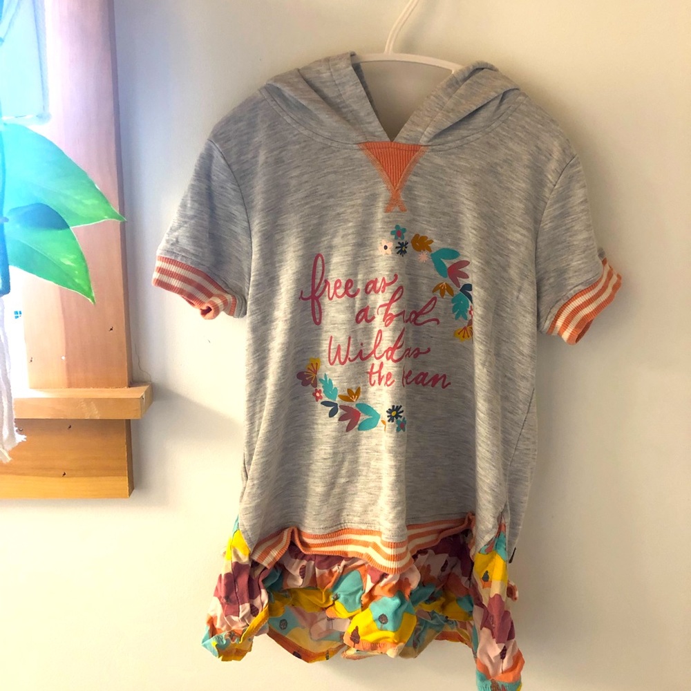 Girl’s MATILDA JANE size 8 top